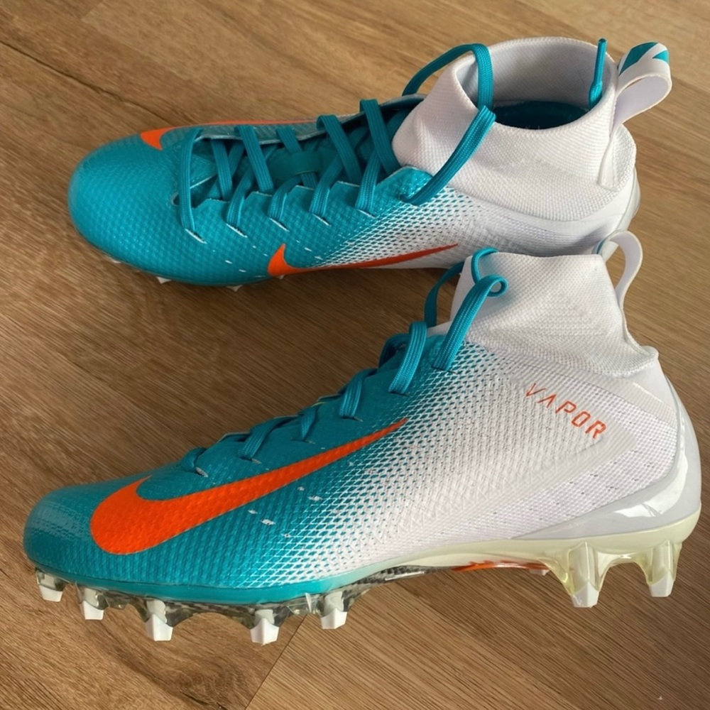 Nike Vapor Football Cleats Size 8 1/2